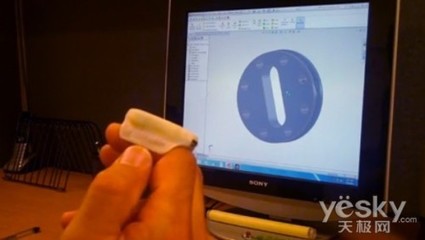 不僅僅是鼠標(biāo) Mycestro手指佩戴型鼠標(biāo)開(kāi)啟人機(jī)交互新紀(jì)元